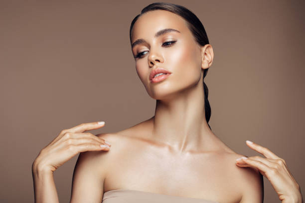 Wydatne kości policzkowe – marzenie każdej kobiety