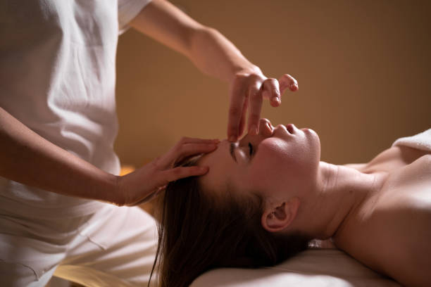 Worki pod oczami? Poznaj skuteczne sposoby walki z tym problemem 6 Derkomed